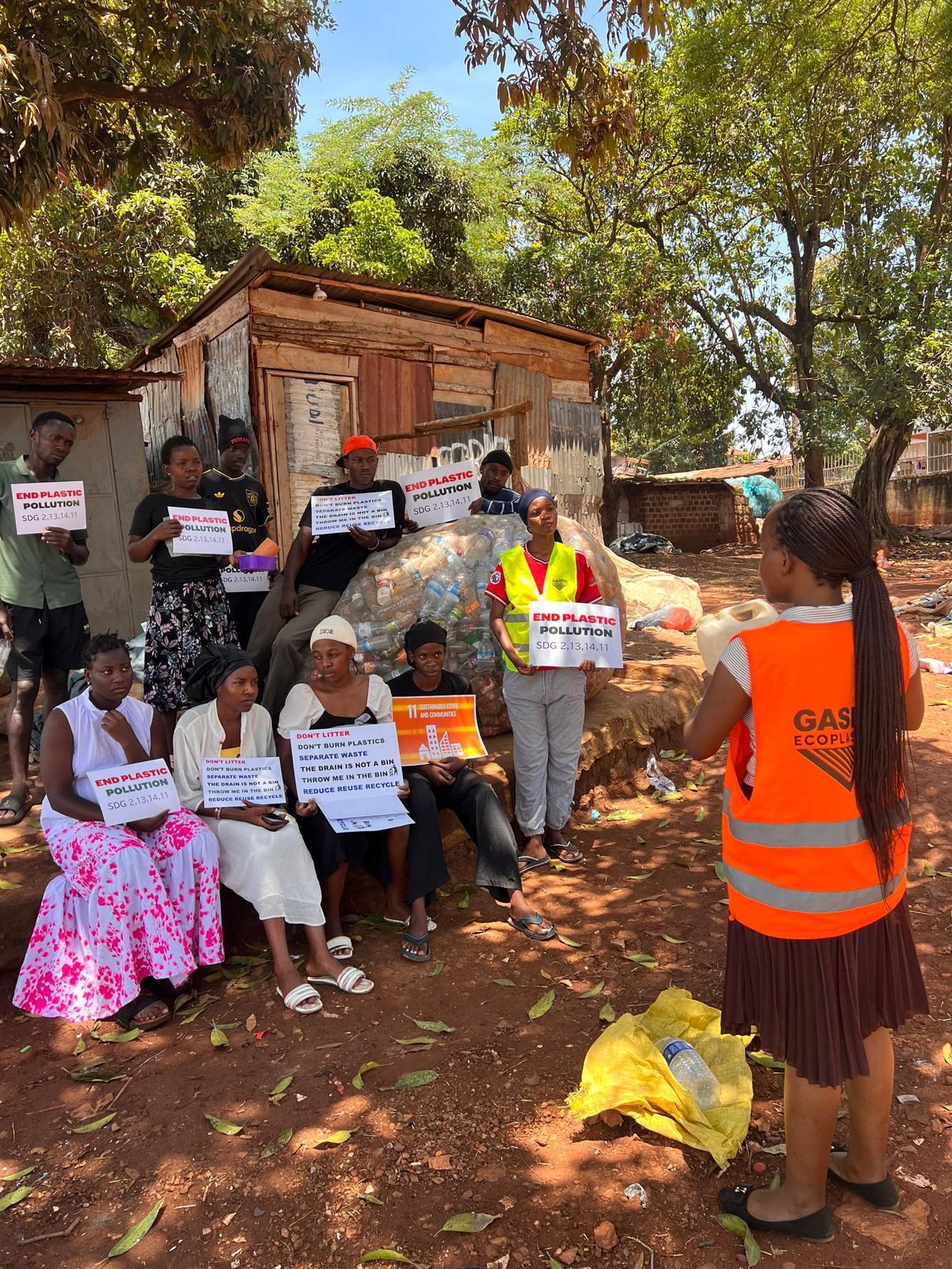 Community talk during an outreach session